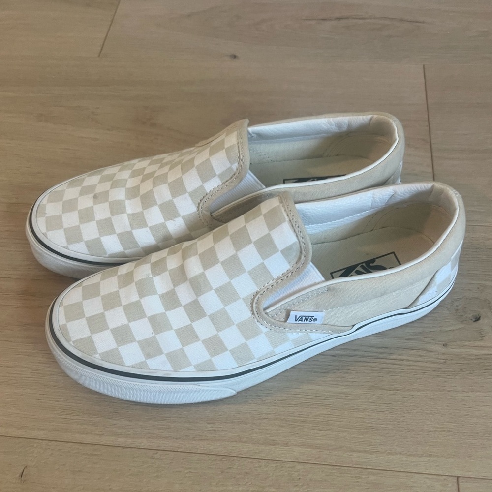 checkered tan and white vans like new